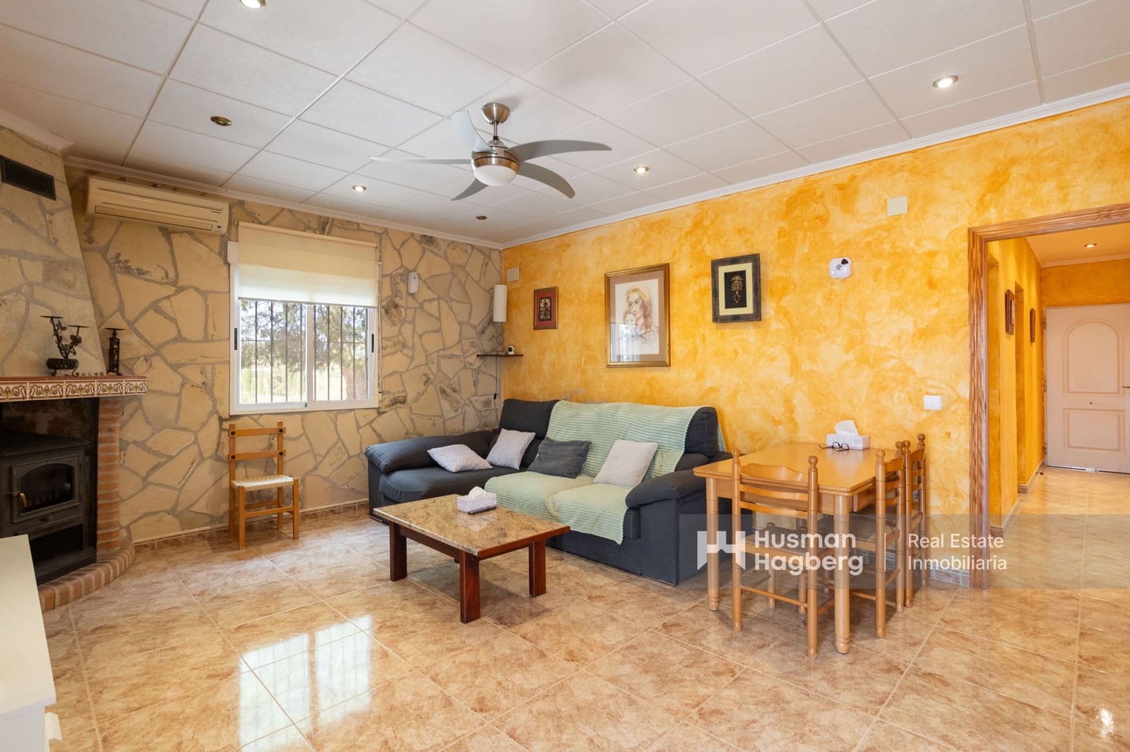 5 bedroom Villa for sale in Alicante / Alacant city with pool - € 280,000 (Ref: 9827331)