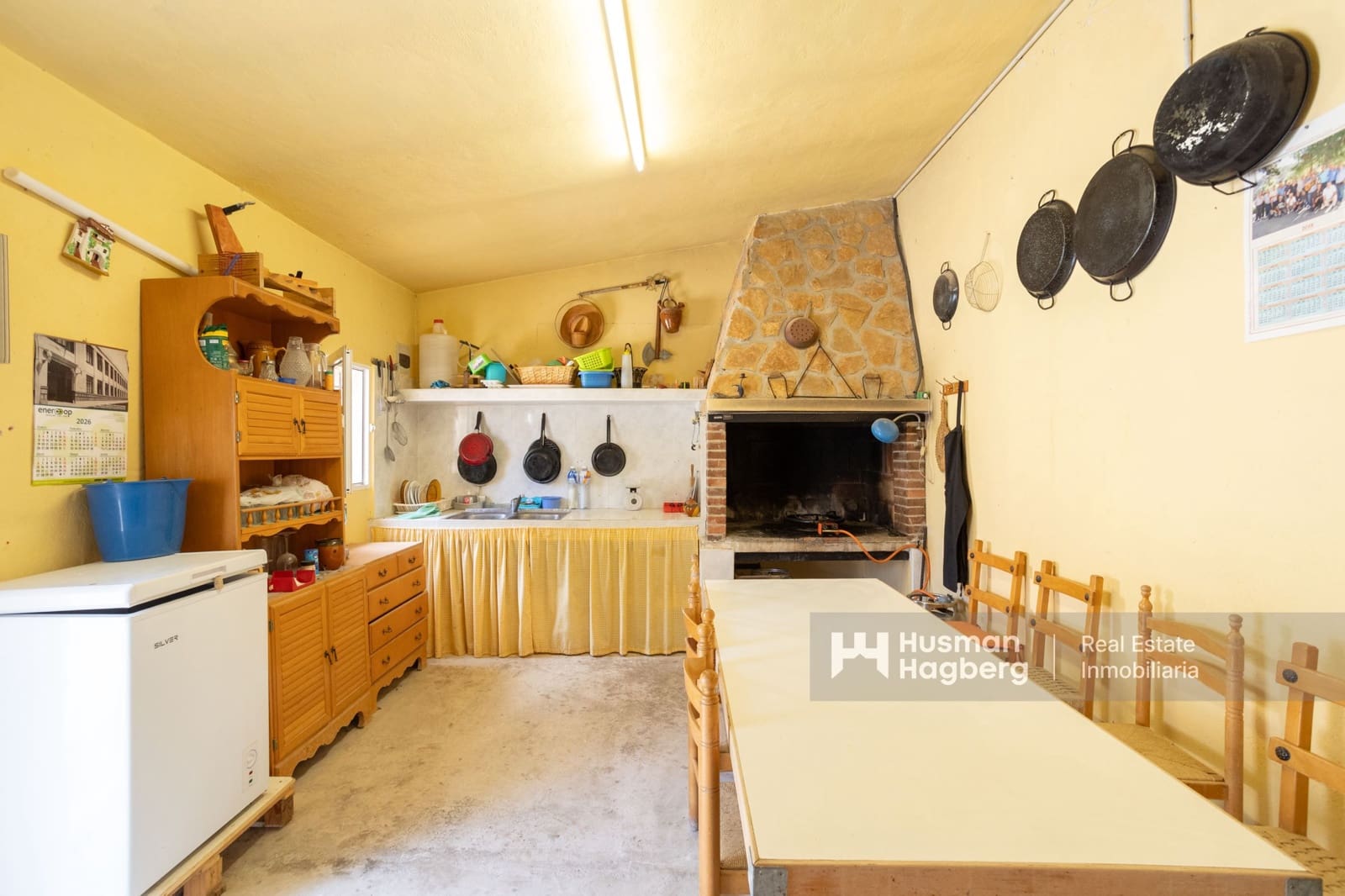 5 bedroom Villa for sale in Alicante / Alacant city with pool - € 280,000 (Ref: 9827331)