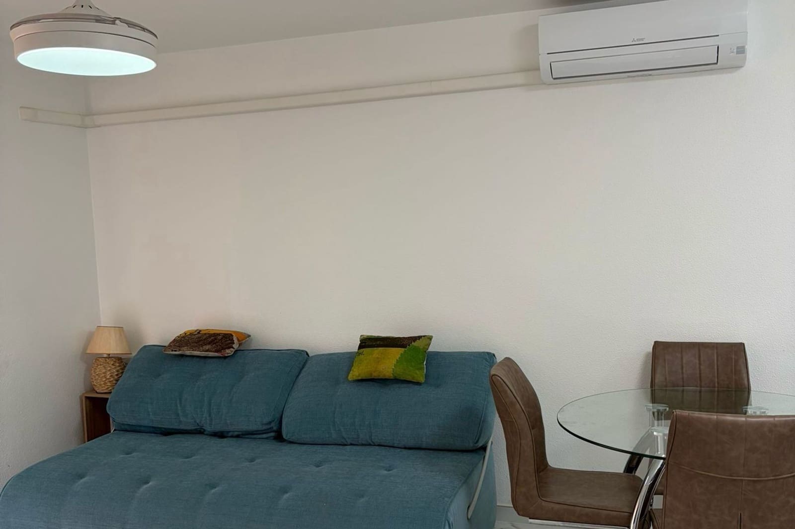 Apartamento de 2 habitaciones en Torrevieja en venta con piscina - 181.000 € (Ref: 9830275)
