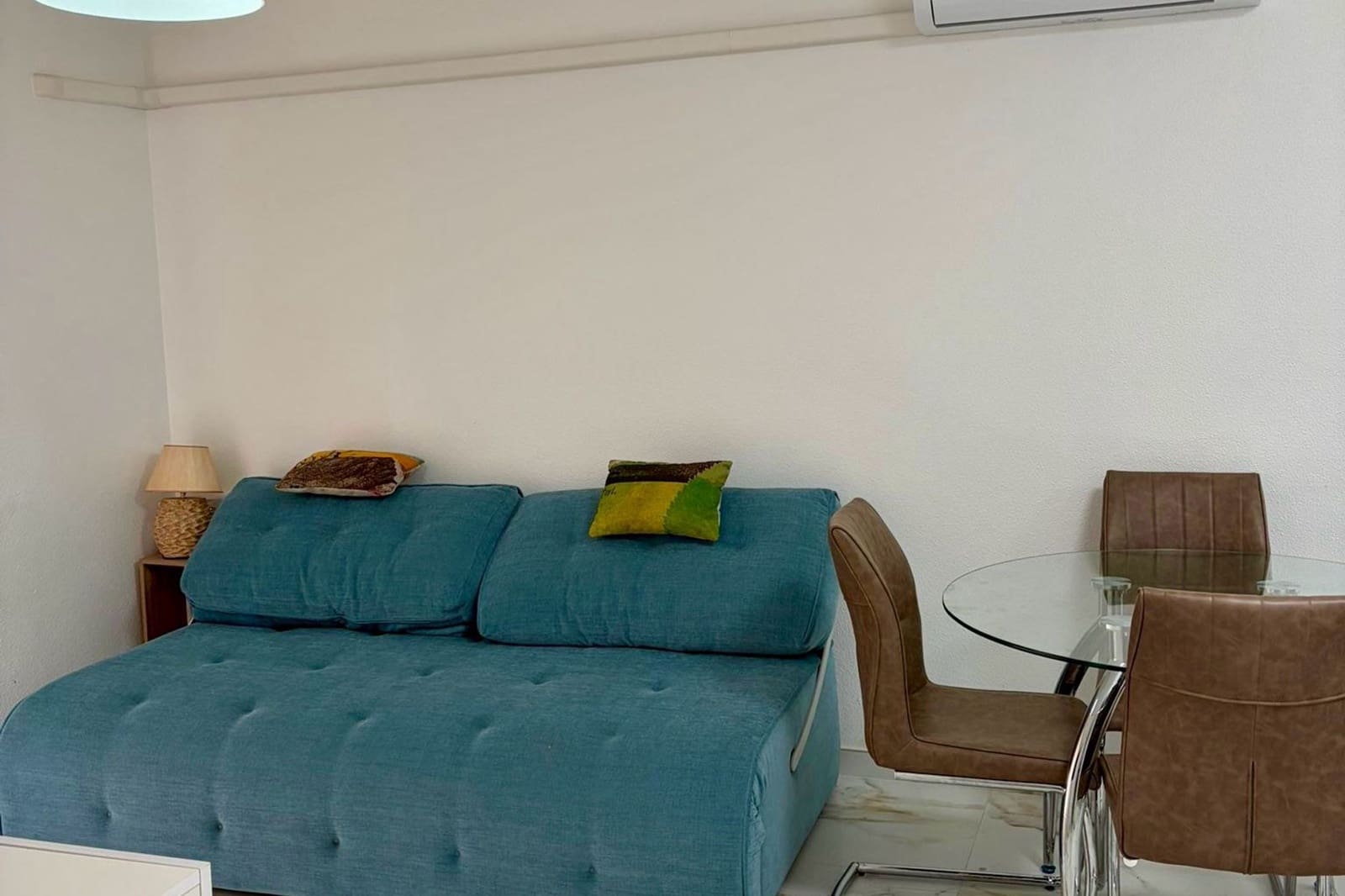 Apartamento de 2 habitaciones en Torrevieja en venta con piscina - 181.000 € (Ref: 9830275)