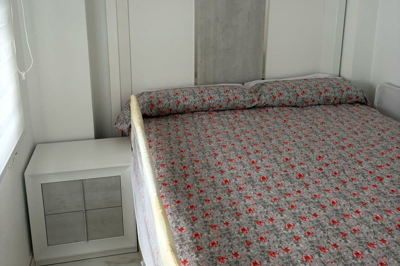 Apartamento de 2 habitaciones en Torrevieja en venta con piscina - 181.000 € (Ref: 9830275)