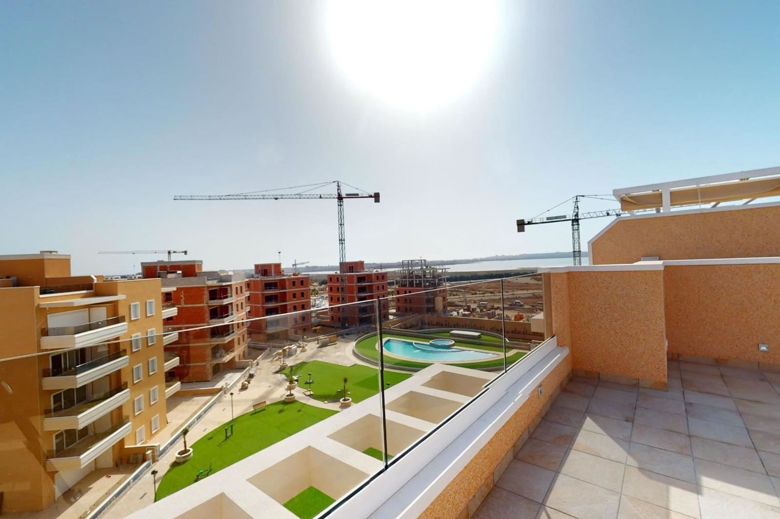 3 soveværelse Lejlighed til salg i El Raso med swimmingpool - € 344.900 (Ref: 9832869)