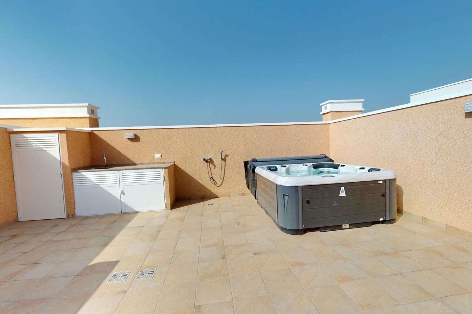 3 soveværelse Lejlighed til salg i El Raso med swimmingpool - € 344.900 (Ref: 9832869)