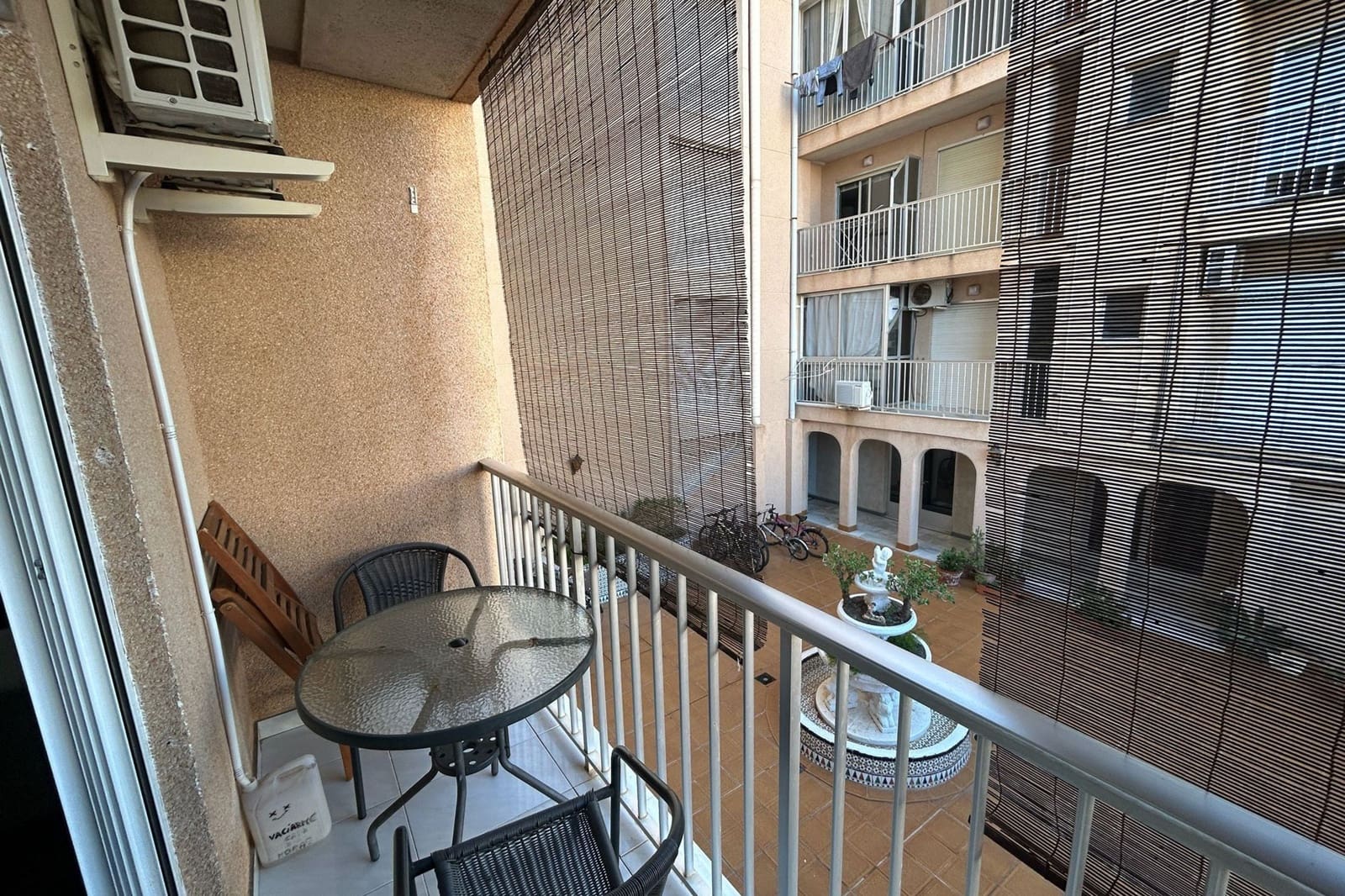 Appartement à vendre à Torrevieja - 105 000 € (Ref: 9832870)