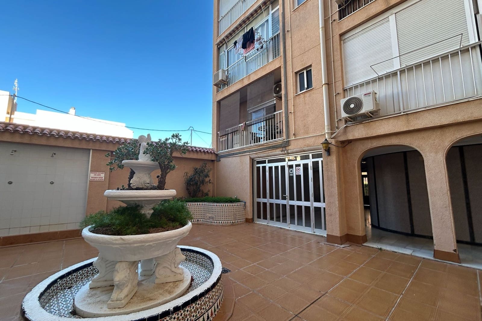 Appartement à vendre à Torrevieja - 105 000 € (Ref: 9832870)