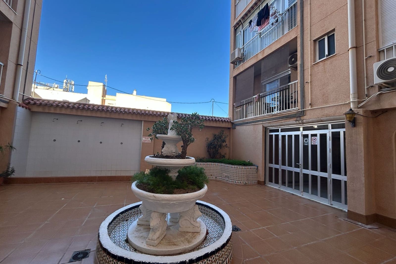 Appartement à vendre à Torrevieja - 105 000 € (Ref: 9832870)