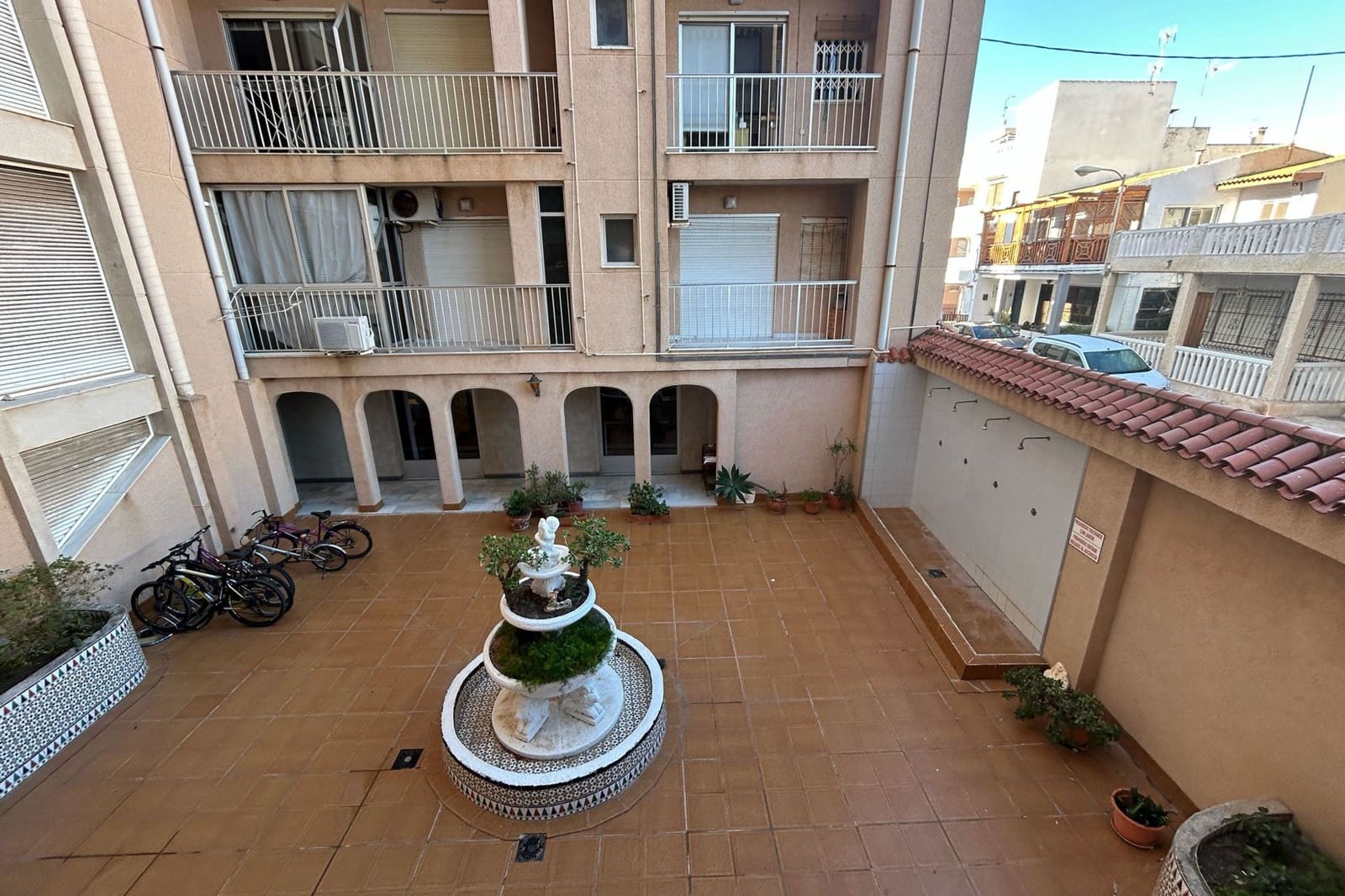 Appartement à vendre à Torrevieja - 105 000 € (Ref: 9832870)