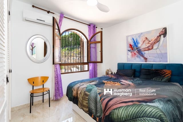 4 makuuhuone Huvila myytävänä paikassa Villamartin, Orihuela mukana uima-altaan - 750 000 € (Ref: 9839832)