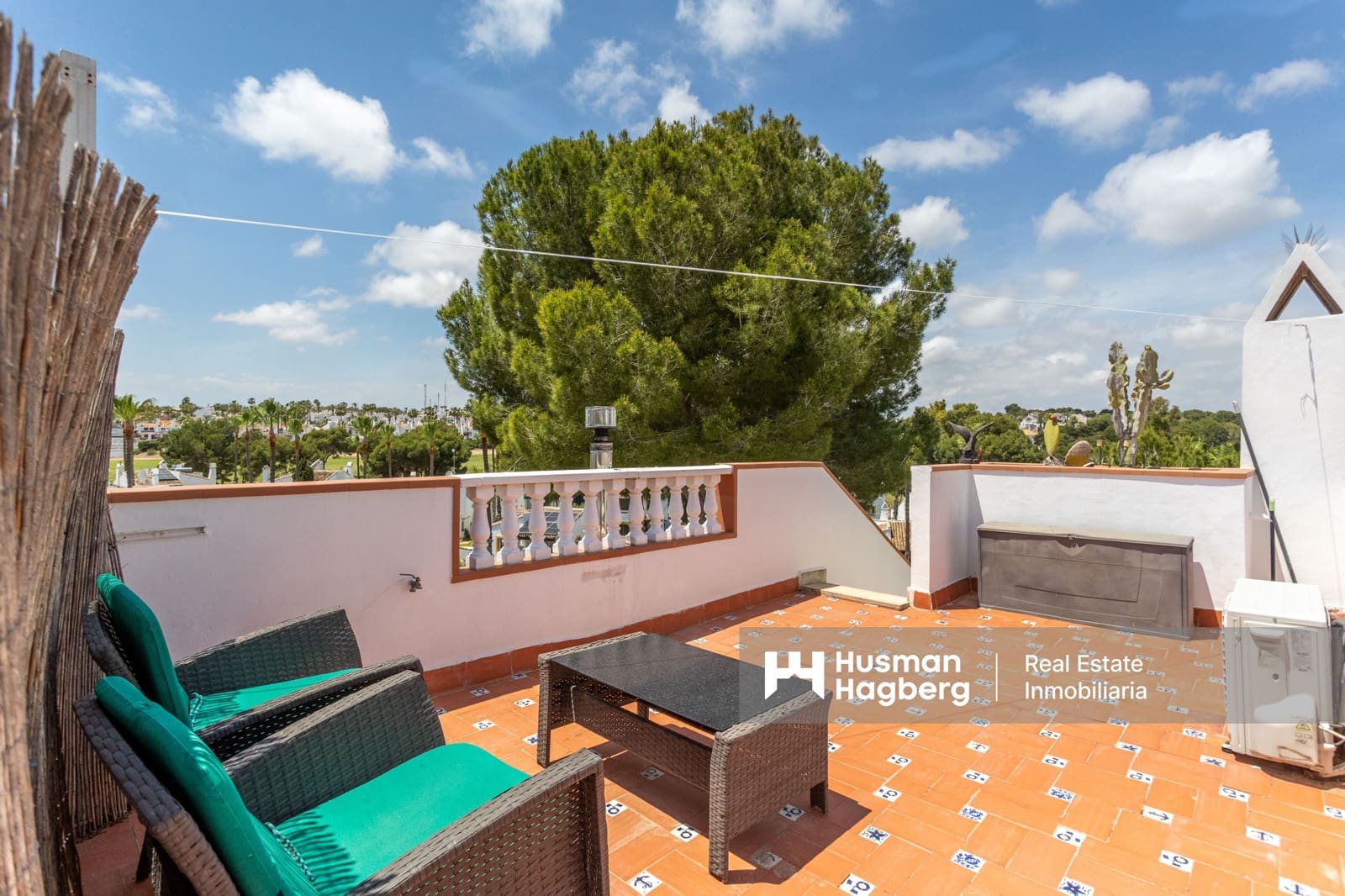 4 bedroom Villa for sale in Villamartin with pool - € 750,000 (Ref: 9839832)