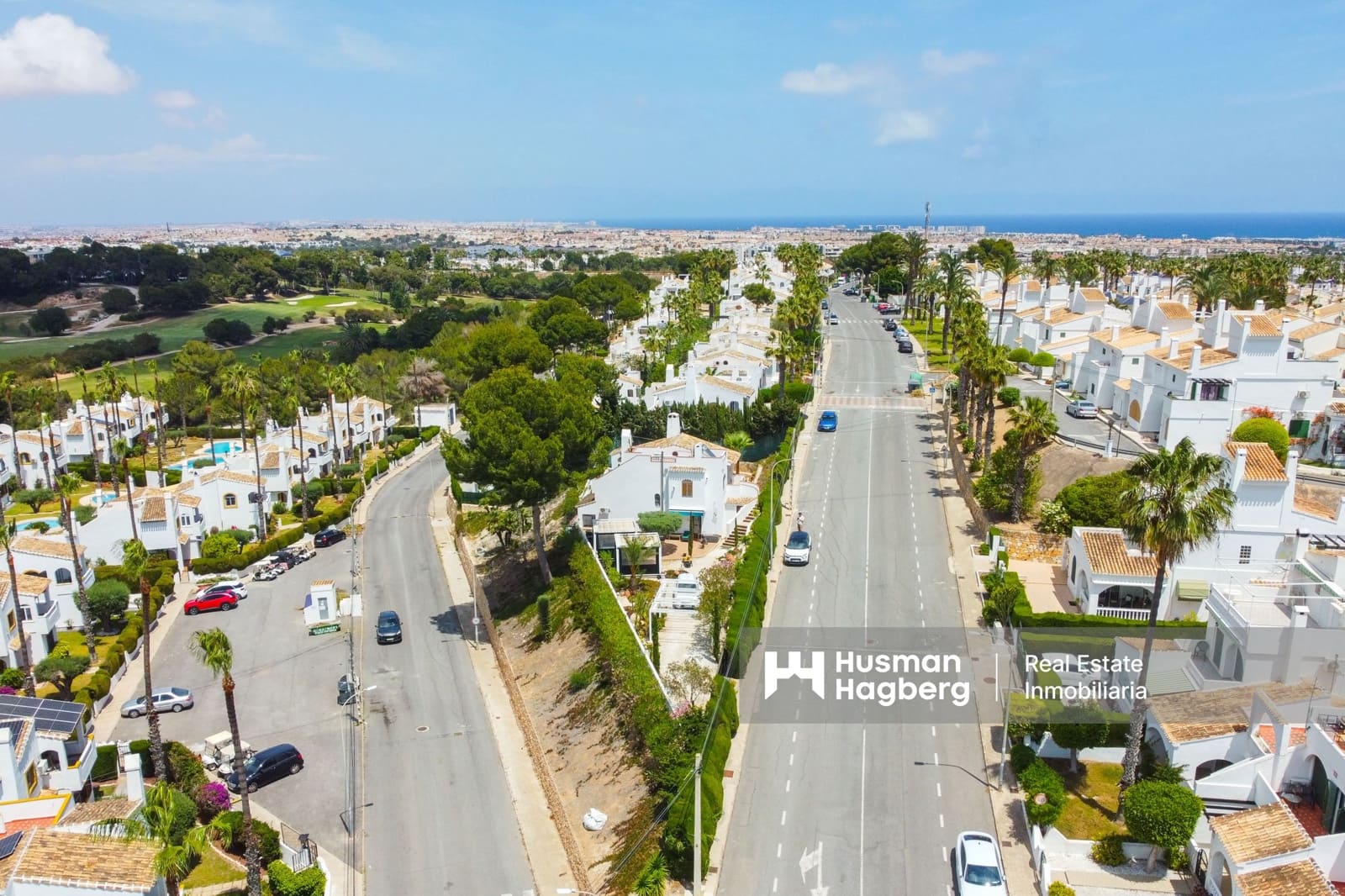 4 bedroom Villa for sale in Villamartin with pool - € 750,000 (Ref: 9839832)
