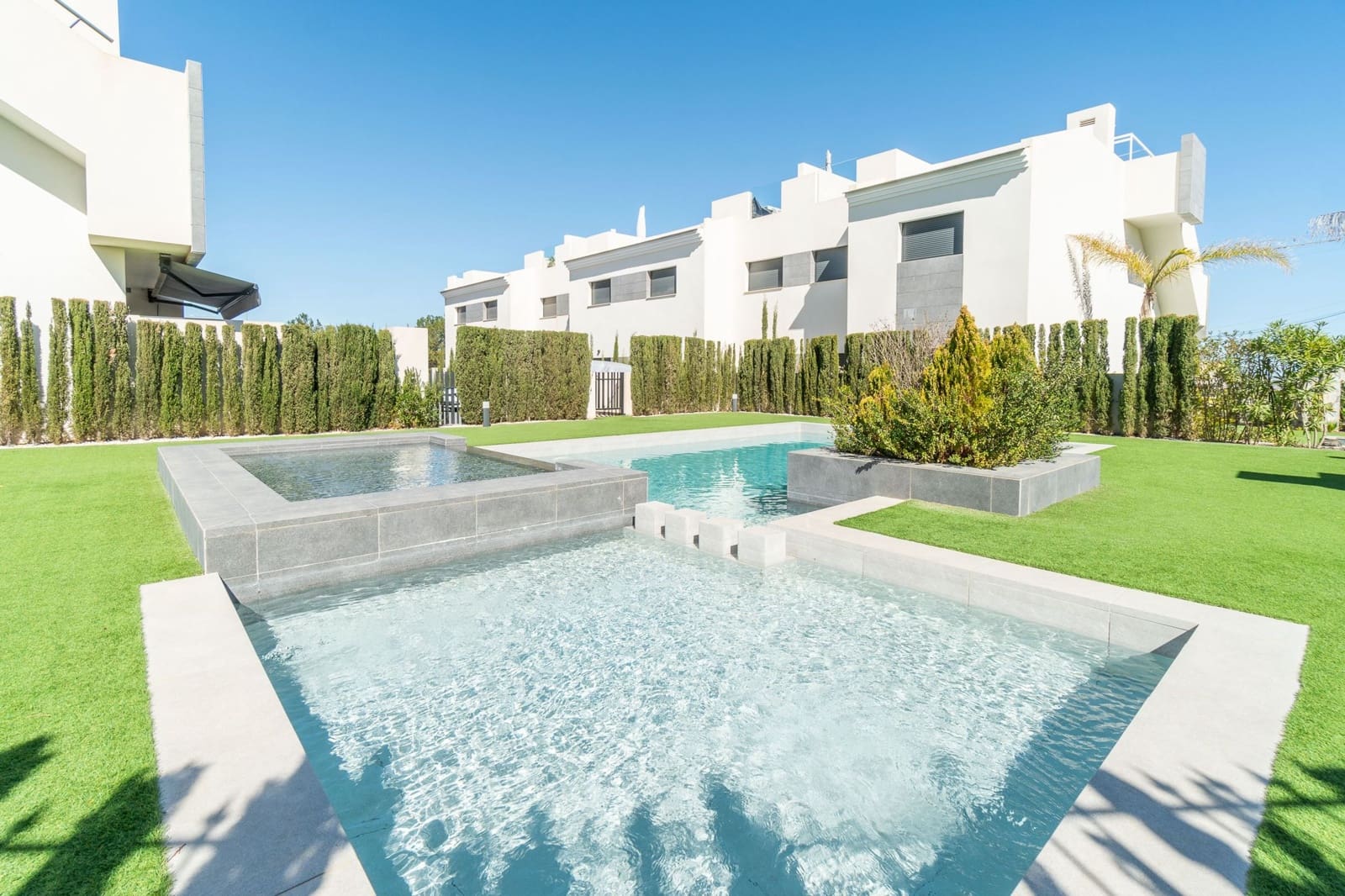 3 soveværelse Lejlighed til salg i Los Balcones med swimmingpool - € 310.000 (Ref: 9839833)