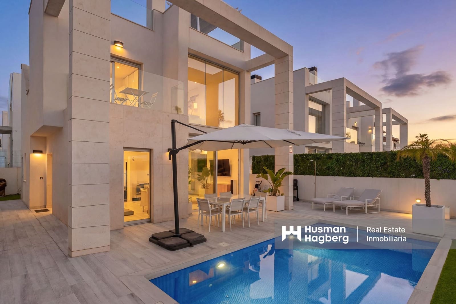 3 soverom Villa til salgs i Orihuela Costa med svømmebasseng - € 499 000 (Ref: 9839834)