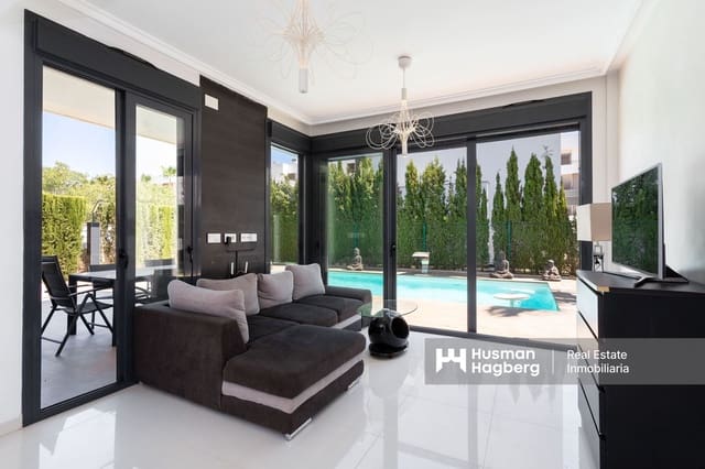 2 soverom Villa til salgs i Lomas de Cabo Roig - Los Dolses, Orihuela med svømmebasseng - € 450 000 (Ref: 9839836)