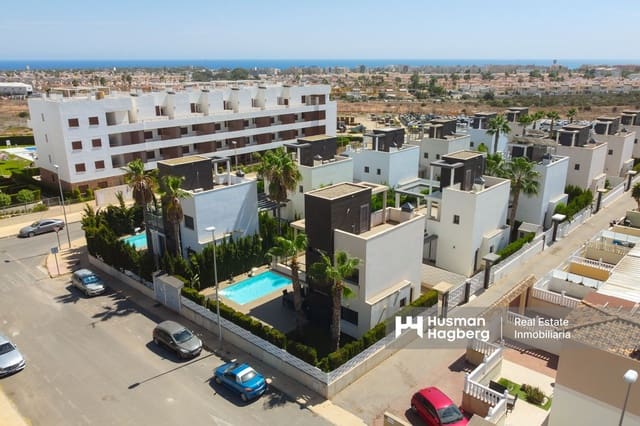 2 soverom Villa til salgs i Lomas de Cabo Roig - Los Dolses, Orihuela med svømmebasseng - € 450 000 (Ref: 9839836)