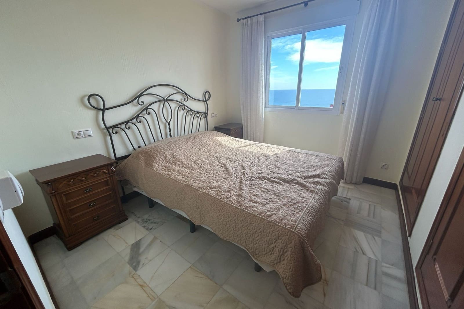 3 chambre Appartement à vendre à Torrevieja avec piscine - 360 000 € (Ref: 9843878)