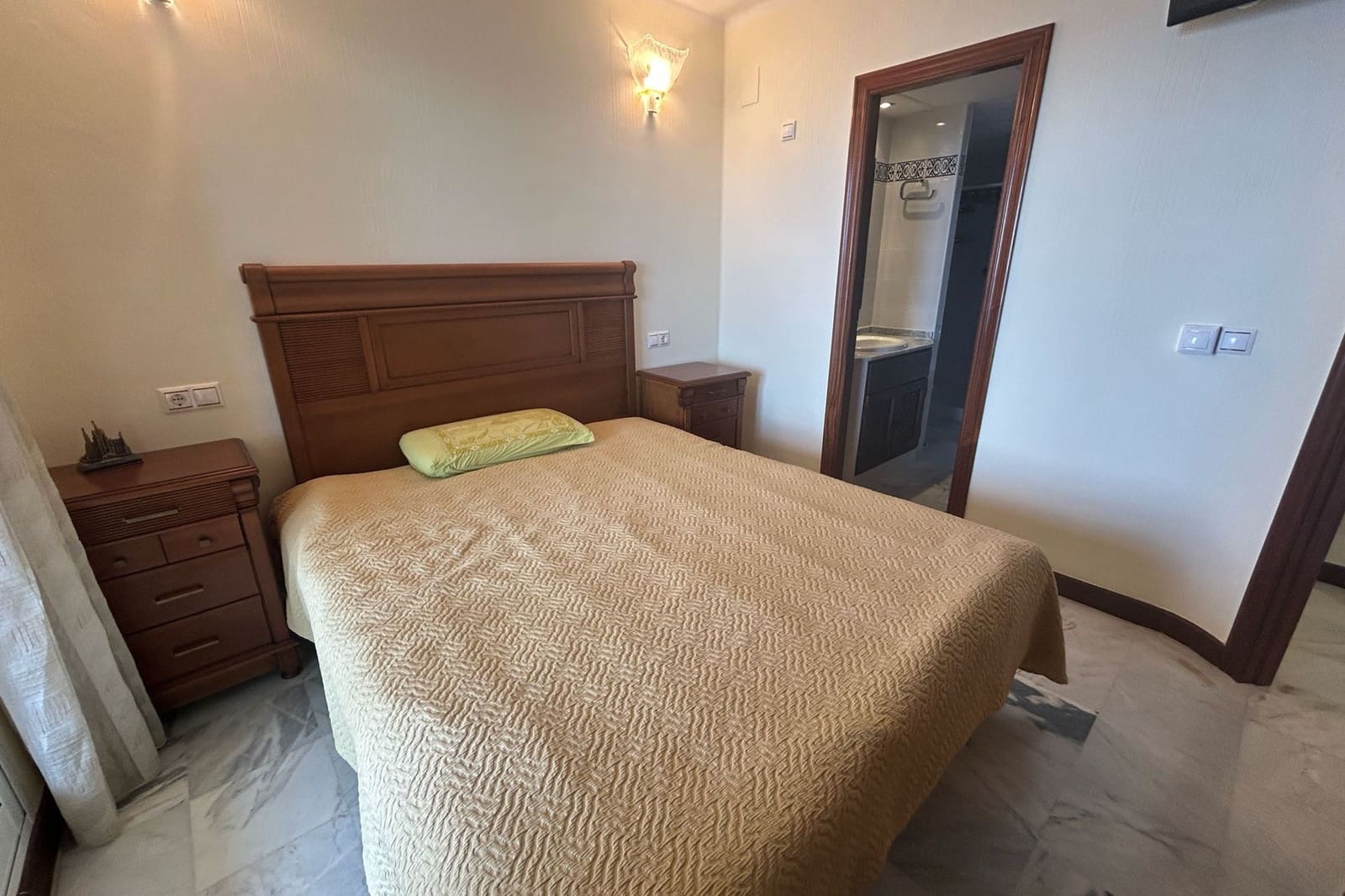3 chambre Appartement à vendre à Torrevieja avec piscine - 360 000 € (Ref: 9843878)