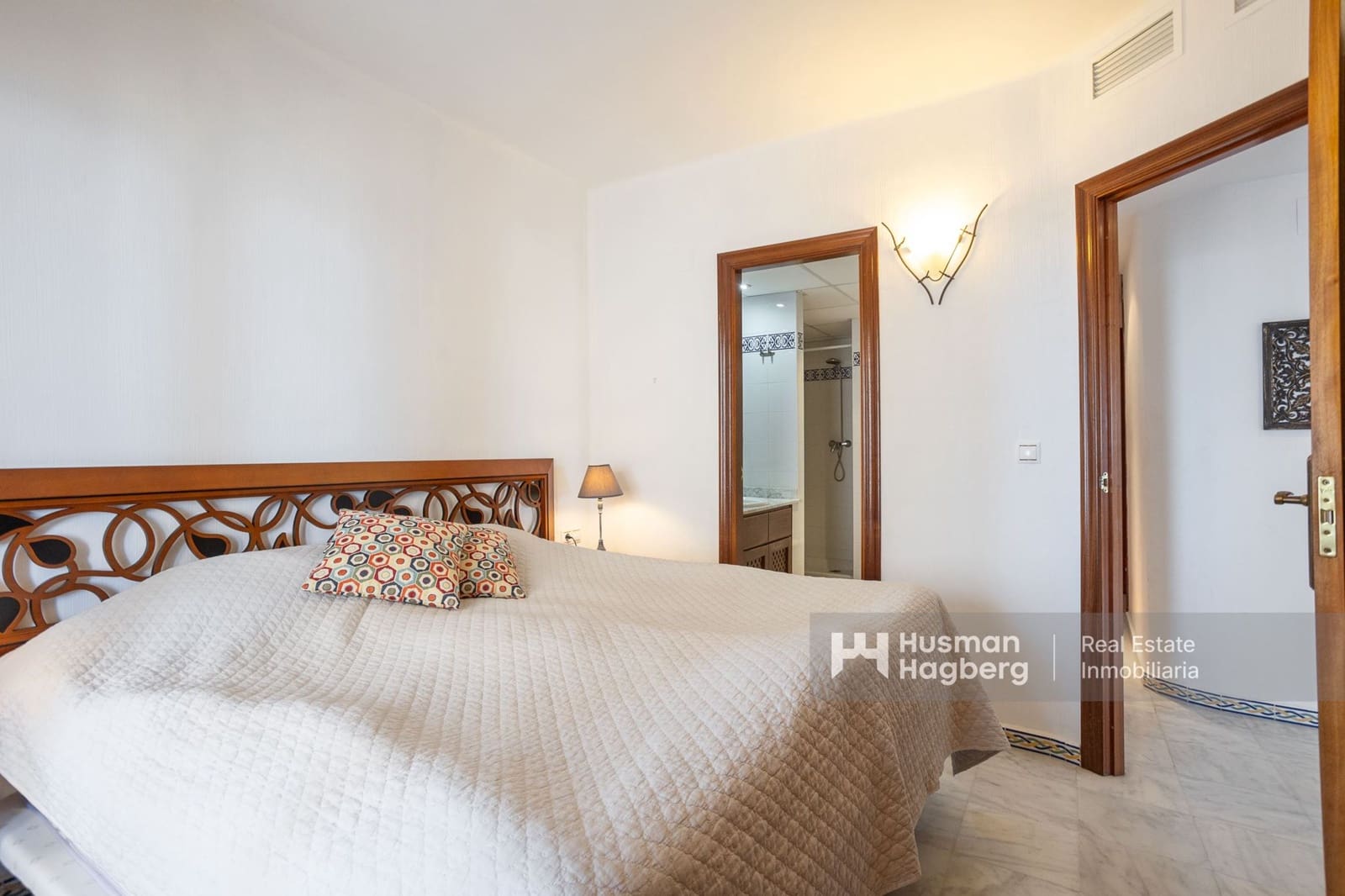 3 soveværelse Lejlighed til salg i Torrevieja med swimmingpool - € 289.000 (Ref: 9844637)