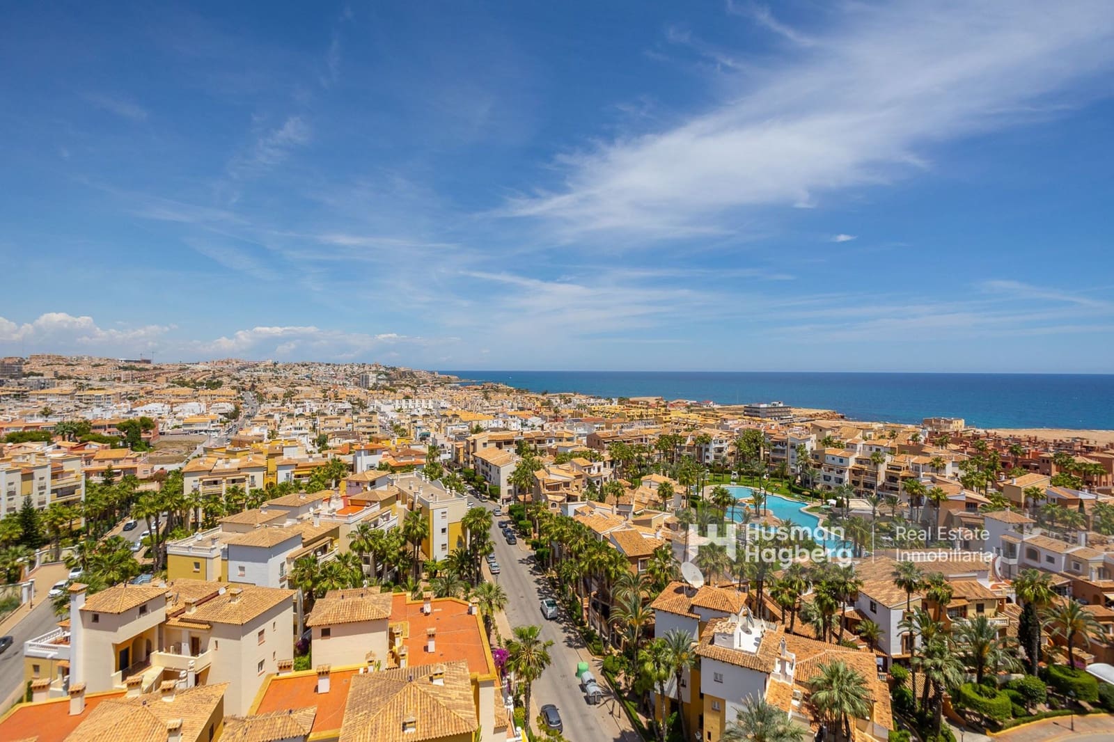 3 soveværelse Lejlighed til salg i Torrevieja med swimmingpool - € 289.000 (Ref: 9844637)
