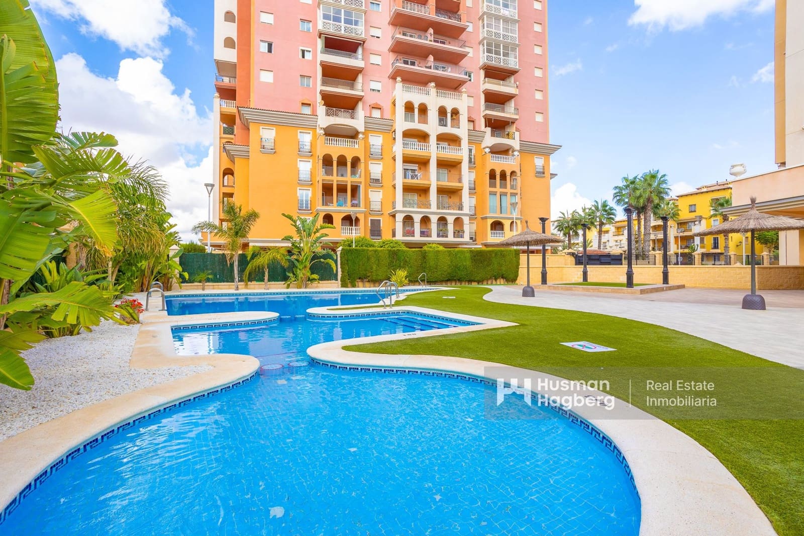 3 soveværelse Lejlighed til salg i Torrevieja med swimmingpool - € 289.000 (Ref: 9844637)