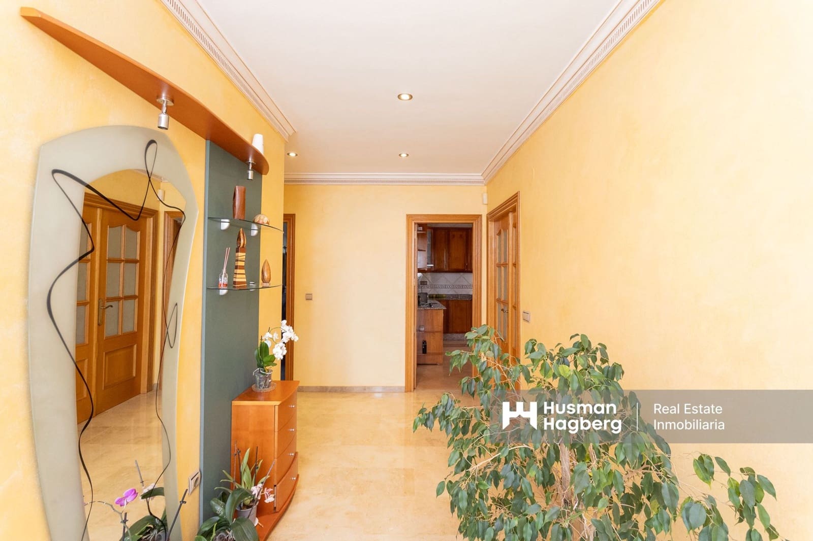 4 bedroom Villa for sale in Bigastro with pool - € 499,000 (Ref: 9849840)