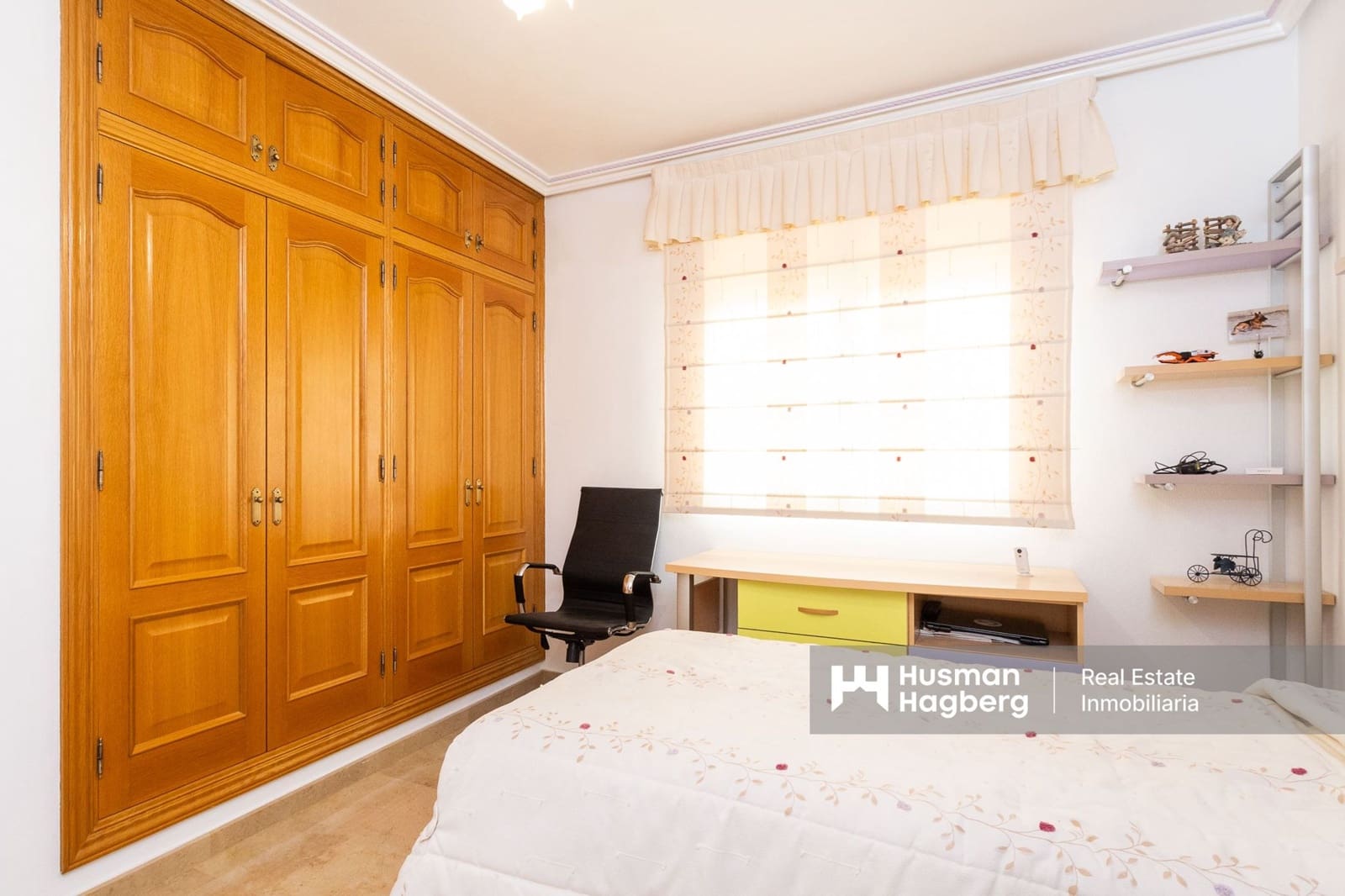 4 bedroom Villa for sale in Bigastro with pool - € 499,000 (Ref: 9849840)
