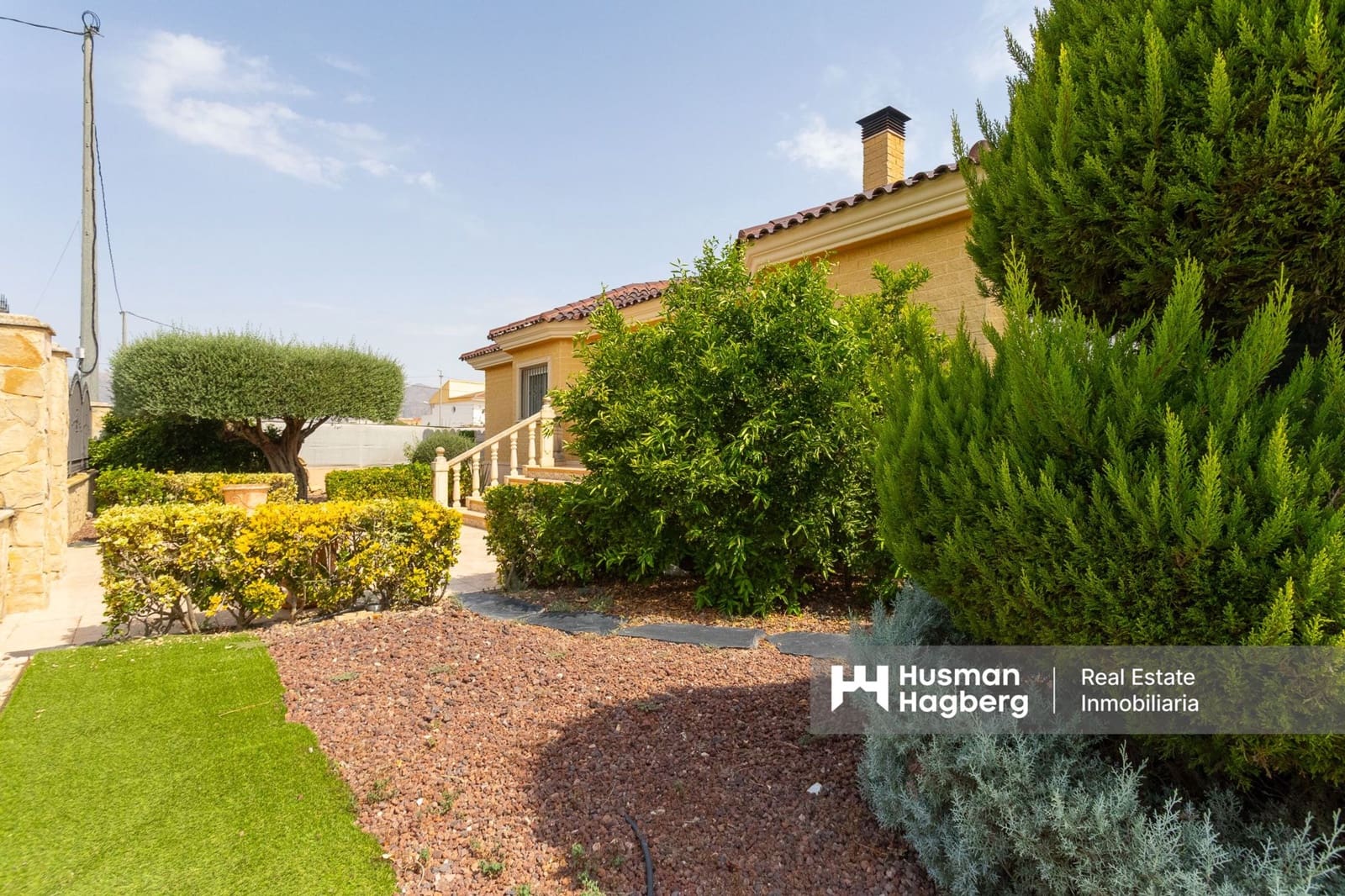 4 bedroom Villa for sale in Bigastro with pool - € 499,000 (Ref: 9849840)