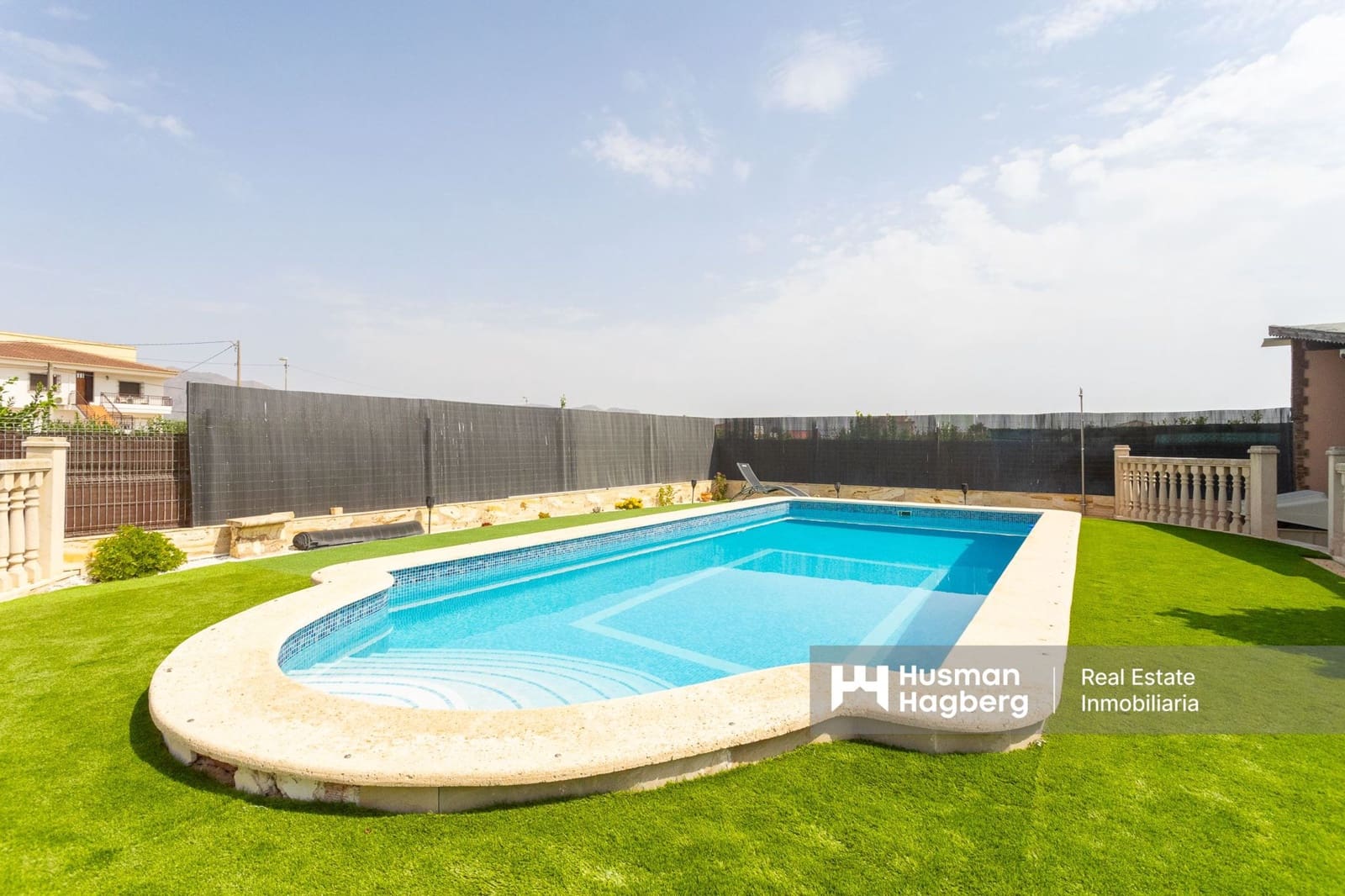 4 bedroom Villa for sale in Bigastro with pool - € 499,000 (Ref: 9849840)