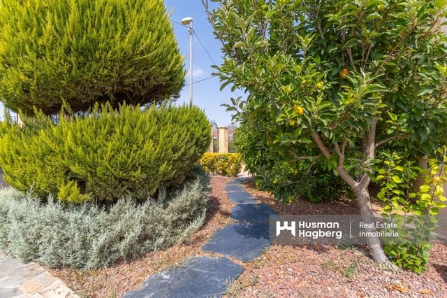 4 soveværelse Villa til salg i Bigastro med swimmingpool - € 499.000 (Ref: 9849840)