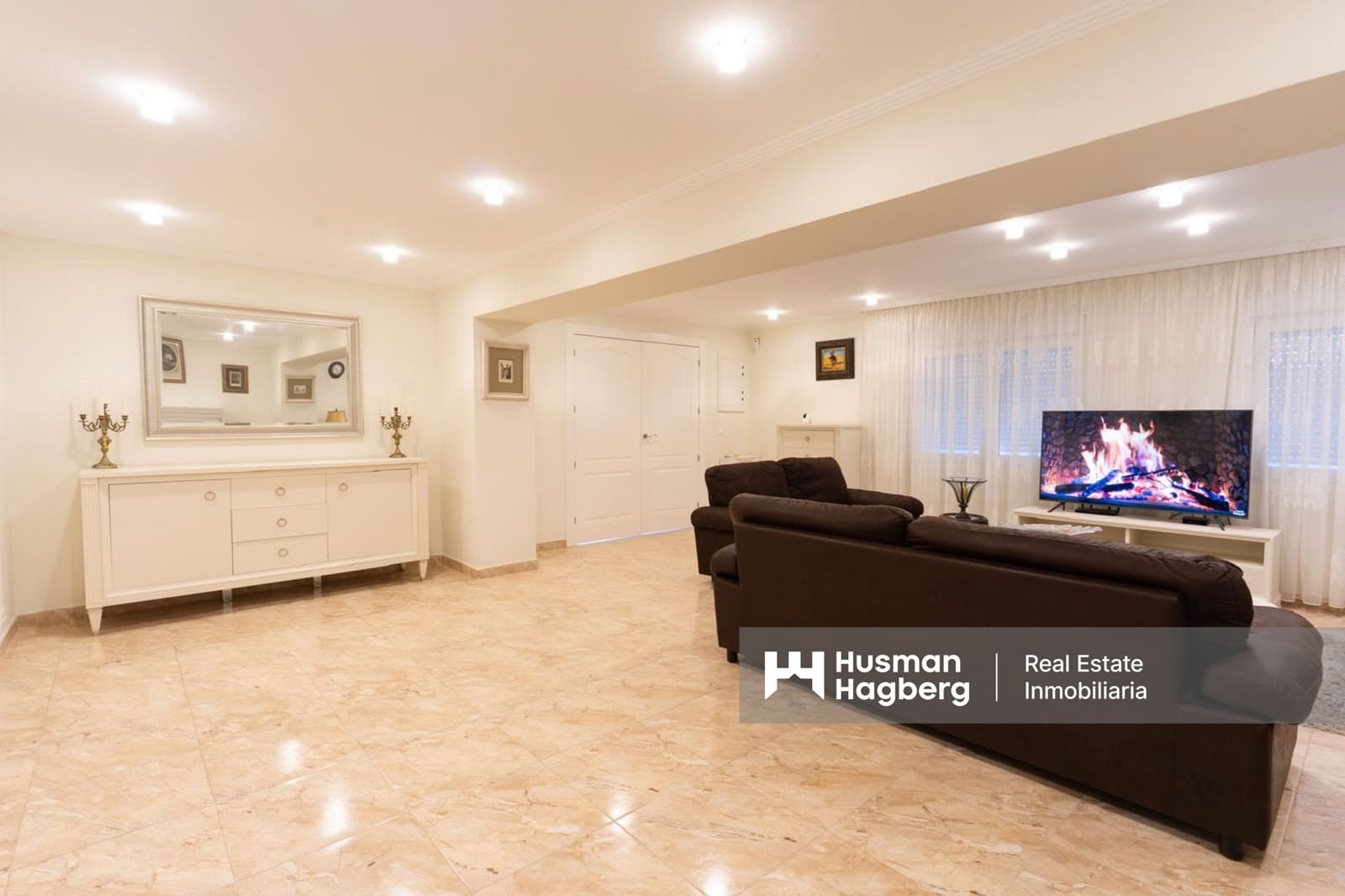7 makuuhuone Huvila myytävänä paikassa Los Altos mukana uima-altaan - 930 000 € (Ref: 9849841)