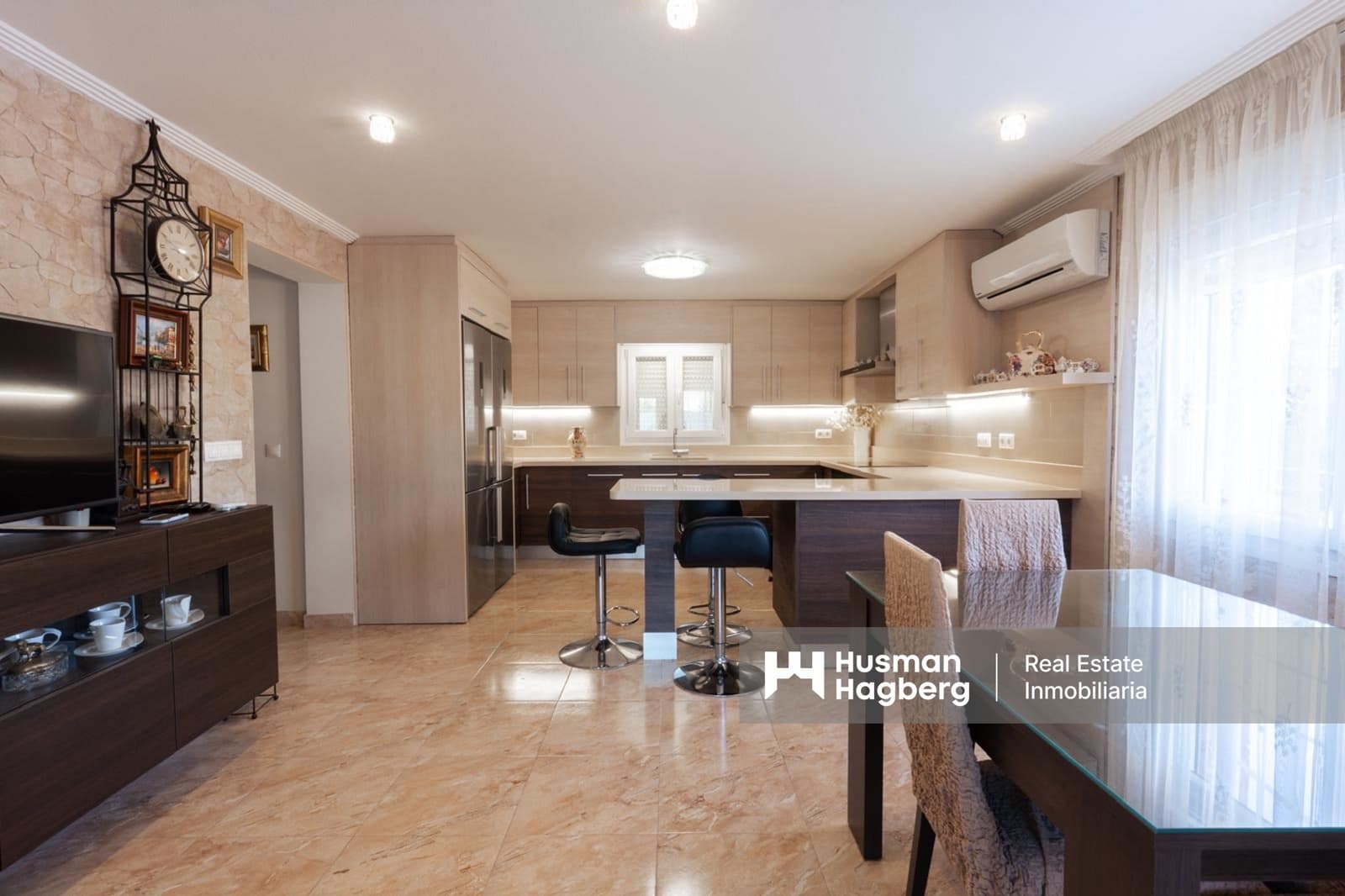 7 makuuhuone Huvila myytävänä paikassa Los Altos mukana uima-altaan - 930 000 € (Ref: 9849841)