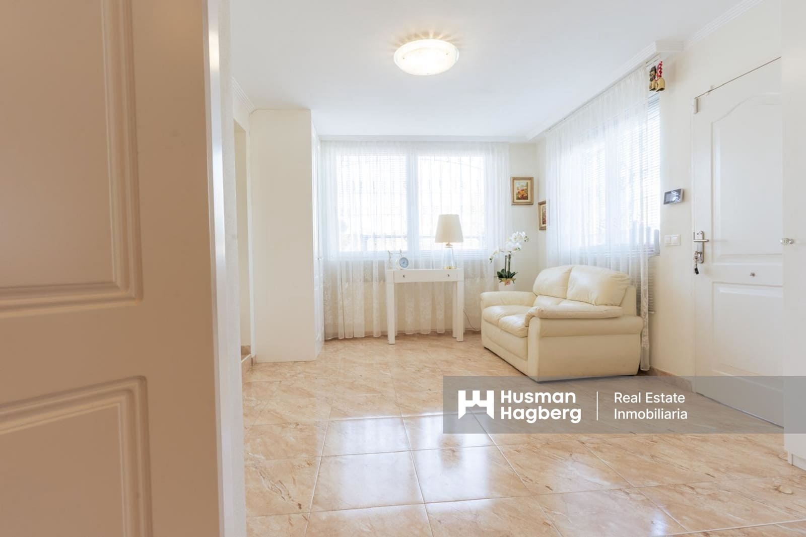 7 makuuhuone Huvila myytävänä paikassa Los Altos mukana uima-altaan - 930 000 € (Ref: 9849841)