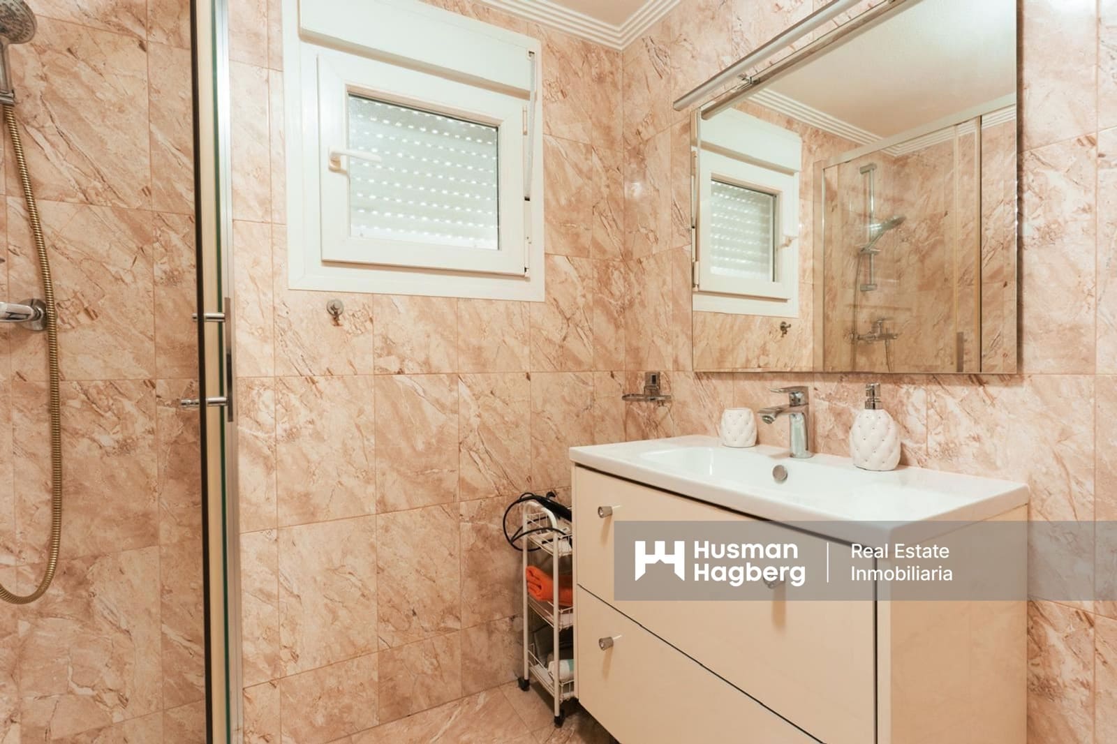 7 makuuhuone Huvila myytävänä paikassa Los Altos mukana uima-altaan - 930 000 € (Ref: 9849841)