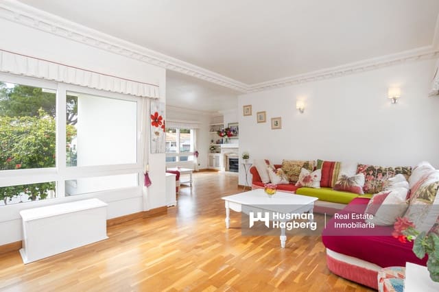 8 Zimmer Villa zu verkaufen in Campoamor, Orihuela mit Pool - 1.350.000 € (Ref: 9849842)