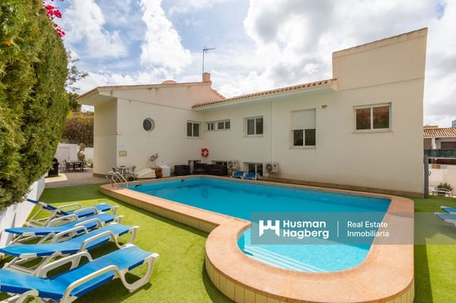 8 Zimmer Villa zu verkaufen in Campoamor, Orihuela mit Pool - 1.350.000 € (Ref: 9849842)