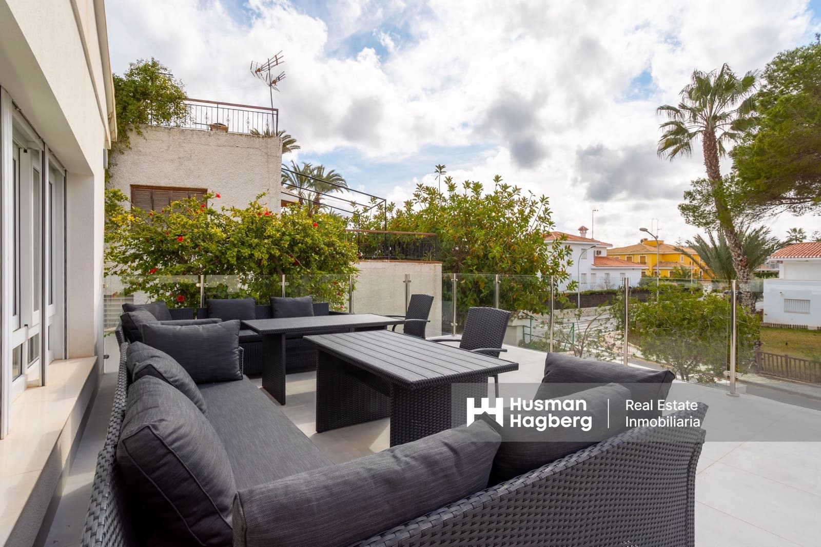 8 Zimmer Villa zu verkaufen in Campoamor mit Pool - 1.350.000 € (Ref: 9849842)