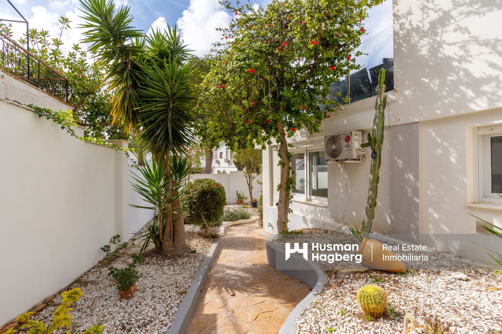 8 Zimmer Villa zu verkaufen in Campoamor mit Pool - 1.350.000 € (Ref: 9849842)