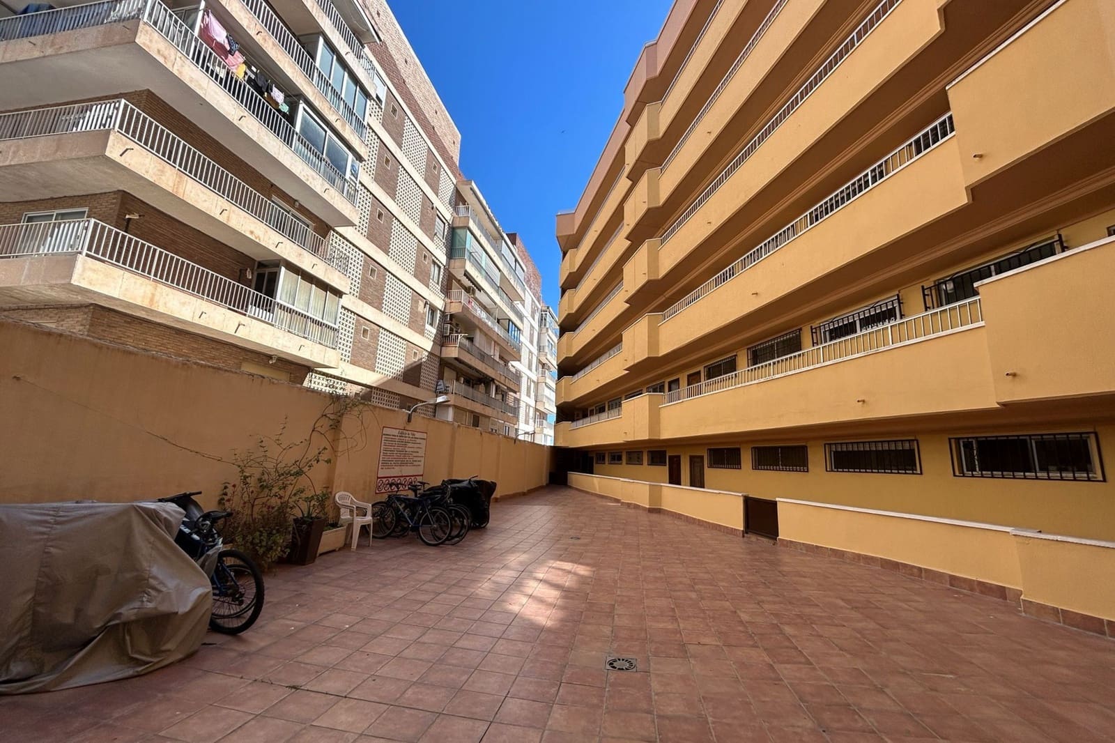 3 chambre Appartement à vendre à Torrevieja - 246 000 € (Ref: 9850576)