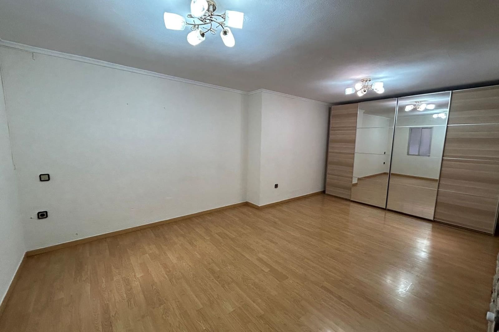 3 soveværelse Lejlighed til salg i Alicante by - € 187.000 (Ref: 9854505)