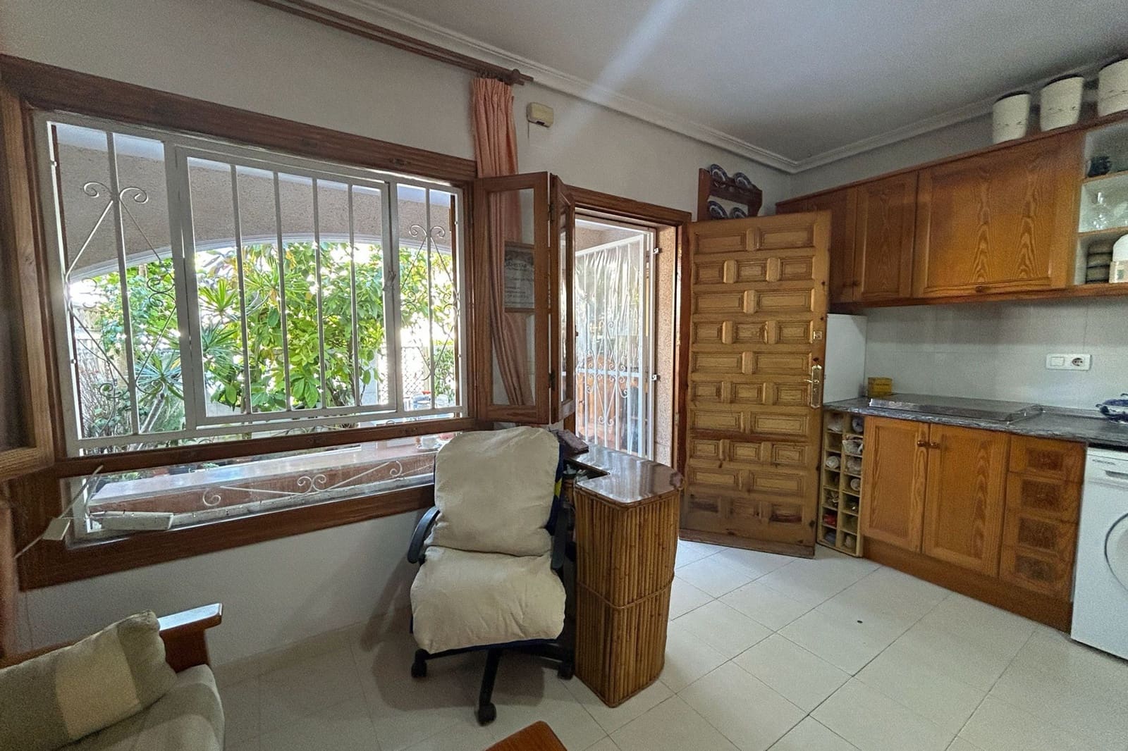1 makuuhuone Omakotitalo myytävänä paikassa Torrevieja - 148 900 € (Ref: 9858920)