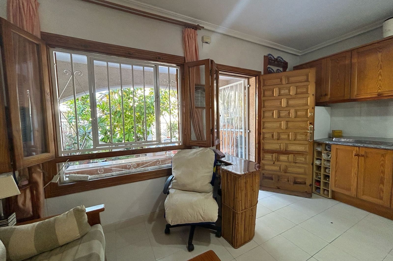 1 makuuhuone Omakotitalo myytävänä paikassa Torrevieja - 148 900 € (Ref: 9858920)