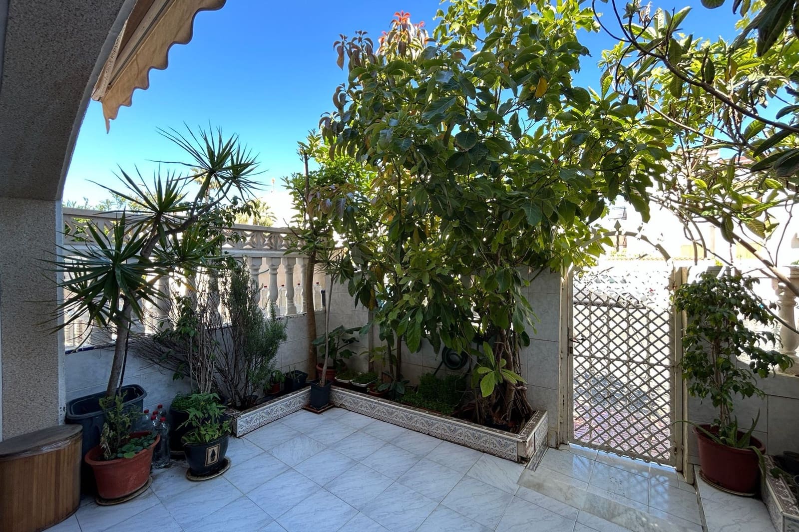 1 makuuhuone Omakotitalo myytävänä paikassa Torrevieja - 148 900 € (Ref: 9858920)