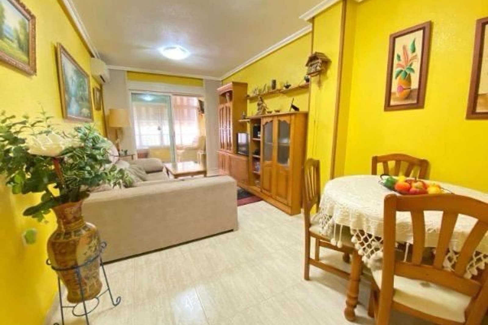 2 bedroom Apartment for sale in Guardamar del Segura - € 180,000 (Ref: 9866043)