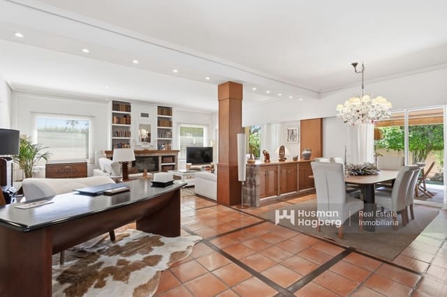 5 sypialnia Willa na sprzedaż w Aguas Nuevas, Torrevieja z basenem - 1 650 000 € (Ref: 9875313)