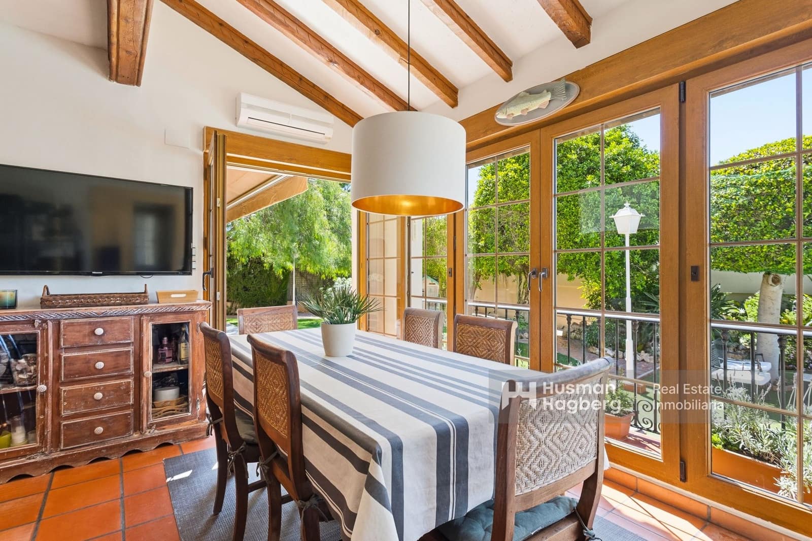 5 Zimmer Villa zu verkaufen in Aguas Nuevas mit Pool - 1.650.000 € (Ref: 9875313)