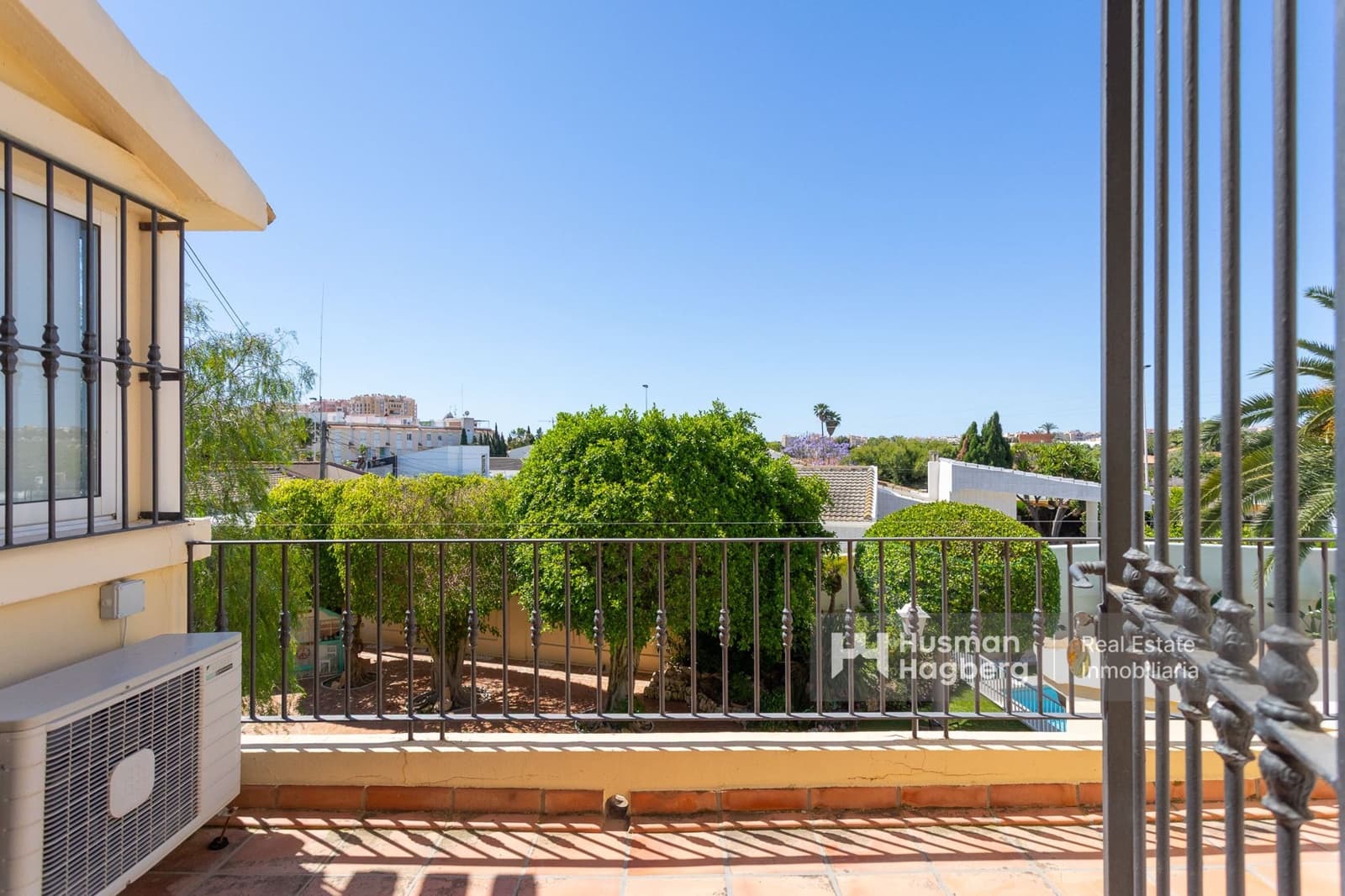 5 Zimmer Villa zu verkaufen in Aguas Nuevas mit Pool - 1.650.000 € (Ref: 9875313)