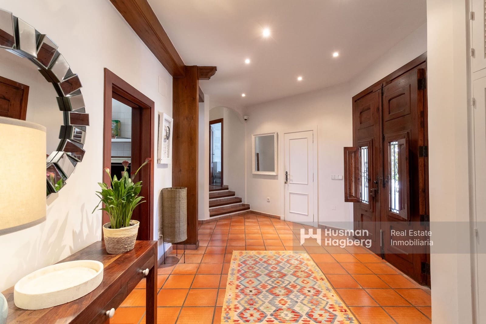 5 Zimmer Villa zu verkaufen in Aguas Nuevas mit Pool - 1.650.000 € (Ref: 9875313)