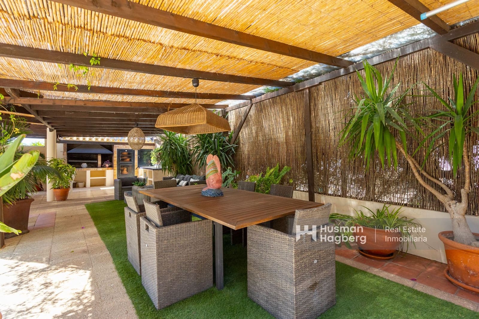 5 Zimmer Villa zu verkaufen in Aguas Nuevas mit Pool - 1.650.000 € (Ref: 9875313)