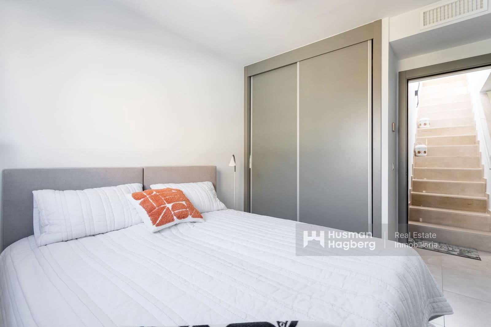 2 soveværelse Lejlighed til salg i Playa Flamenca med swimmingpool - € 499.900 (Ref: 9879872)
