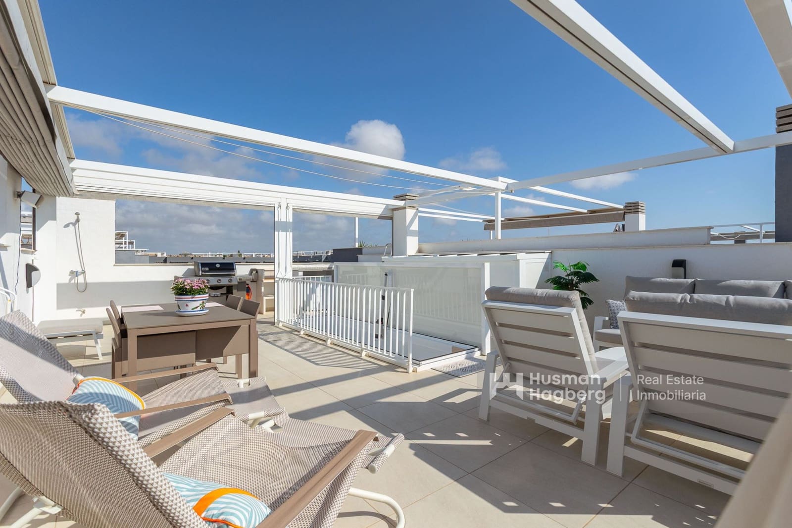 2 soveværelse Lejlighed til salg i Playa Flamenca med swimmingpool - € 499.900 (Ref: 9879872)