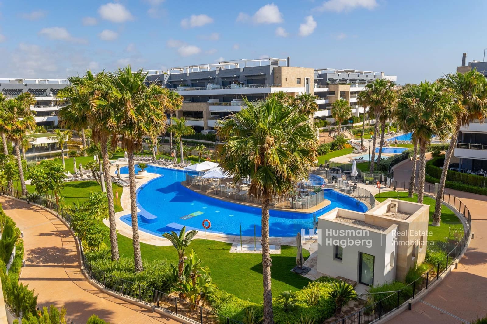 2 soveværelse Lejlighed til salg i Playa Flamenca med swimmingpool - € 499.900 (Ref: 9879872)